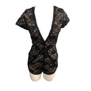 HOMMAGE from losangeles black floral lace sleeveless romper